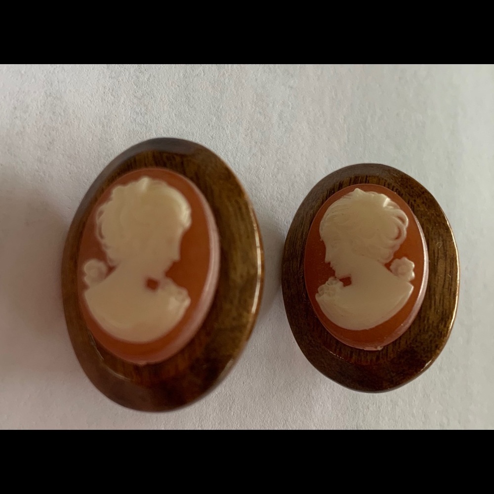COPY - Clip-on cameo Earrings in Rolled Wood
